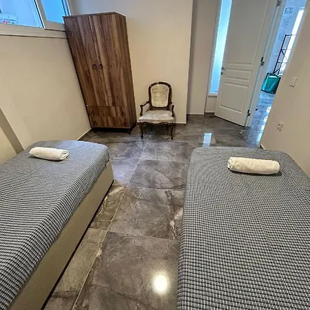 Merkeze Yakin 2+1 Appartement *